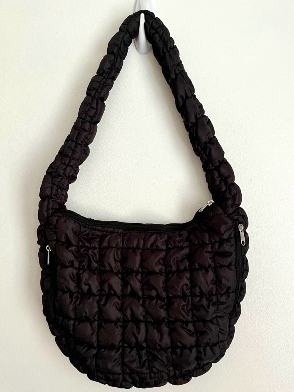 Quilted Puffer Handbag Black Front Pockets 5B Style Casual Minimalist Vacation